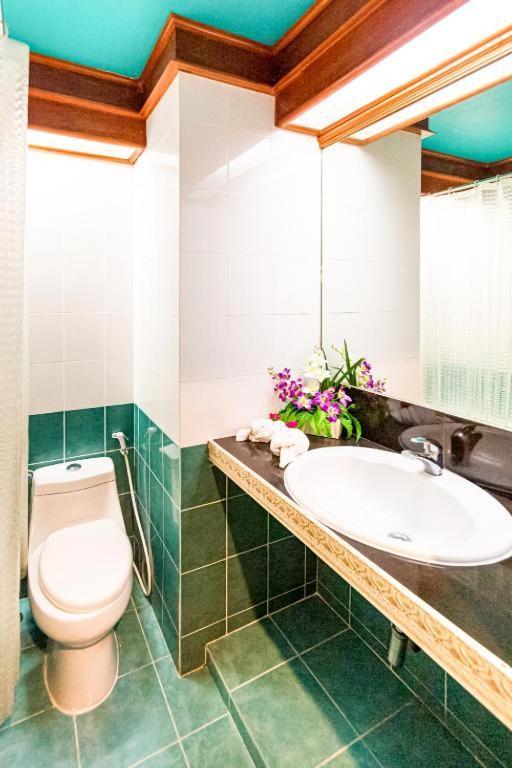 Id Residences Phuket Bagian luar foto