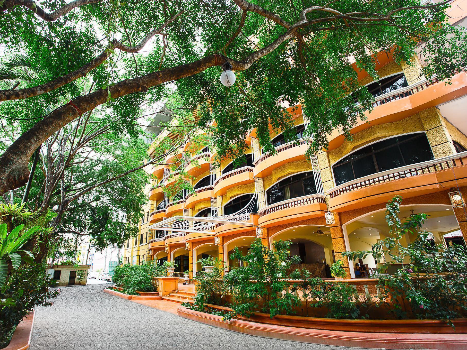 Id Residences Phuket Bagian luar foto