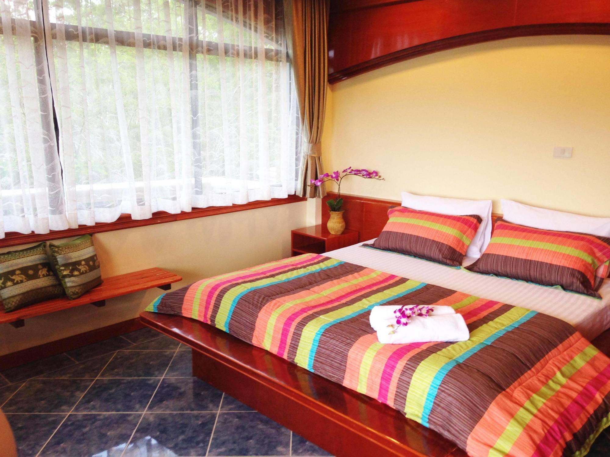 Id Residences Phuket Bagian luar foto