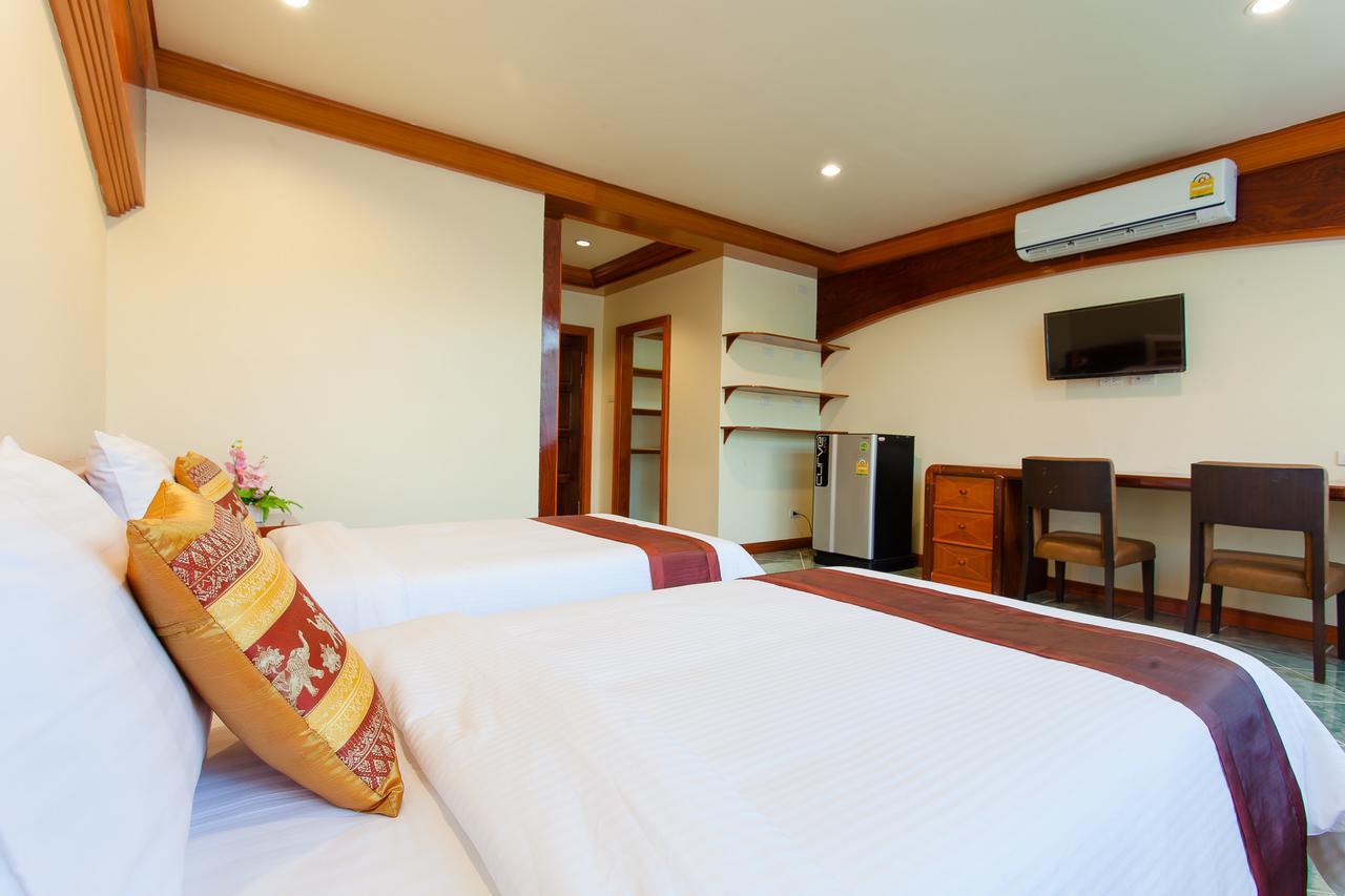 Id Residences Phuket Bagian luar foto