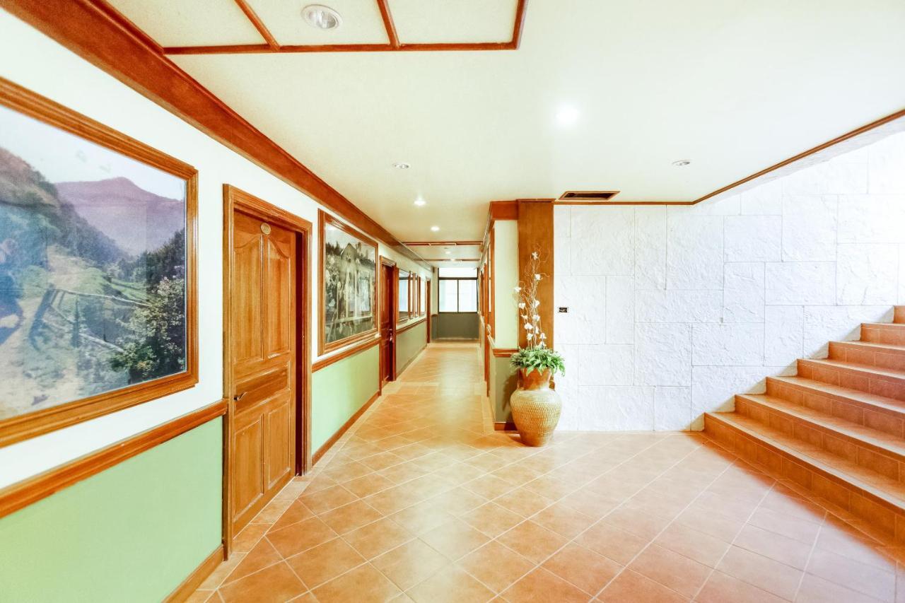 Id Residences Phuket Bagian luar foto